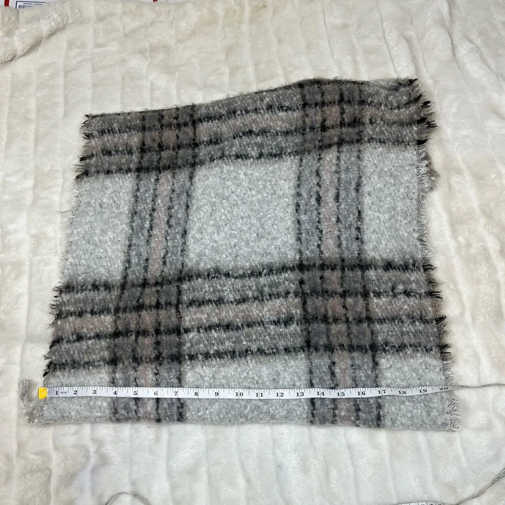 Preppy Grey Black Soft Plaid Fall Winter Outdoor Travel Tassel Long Scarf City